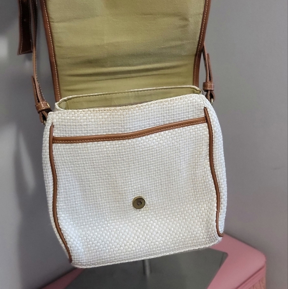 ❤️Liz Claiborne  Cross Body - Picture 6 of 13